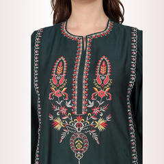 Yadya Embroidered Long Kurti Green Viscose