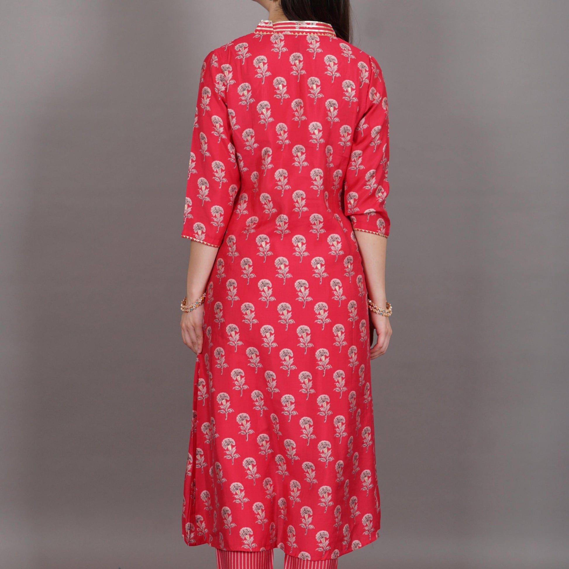 women Silk kurta set. Silk kurta set for women. Diwali Collection. Festive Collection.